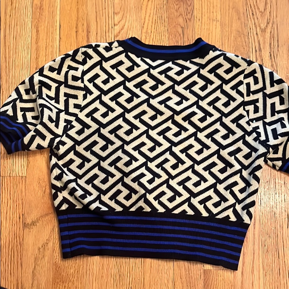Versace Black & White Geometric Cropped Crewneck Sweater with Blue Trim - Picture 5 of 5